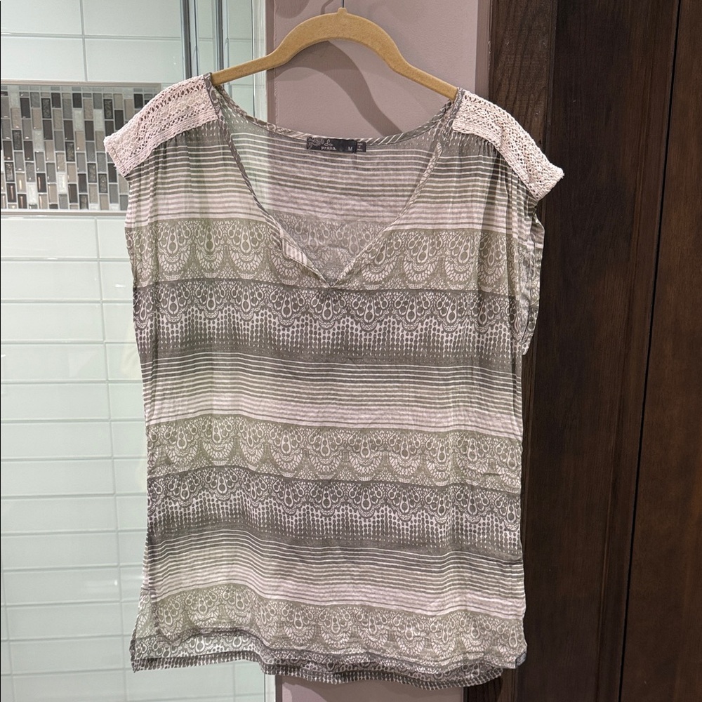 Prana Green and Cream Lace Detail Blouse